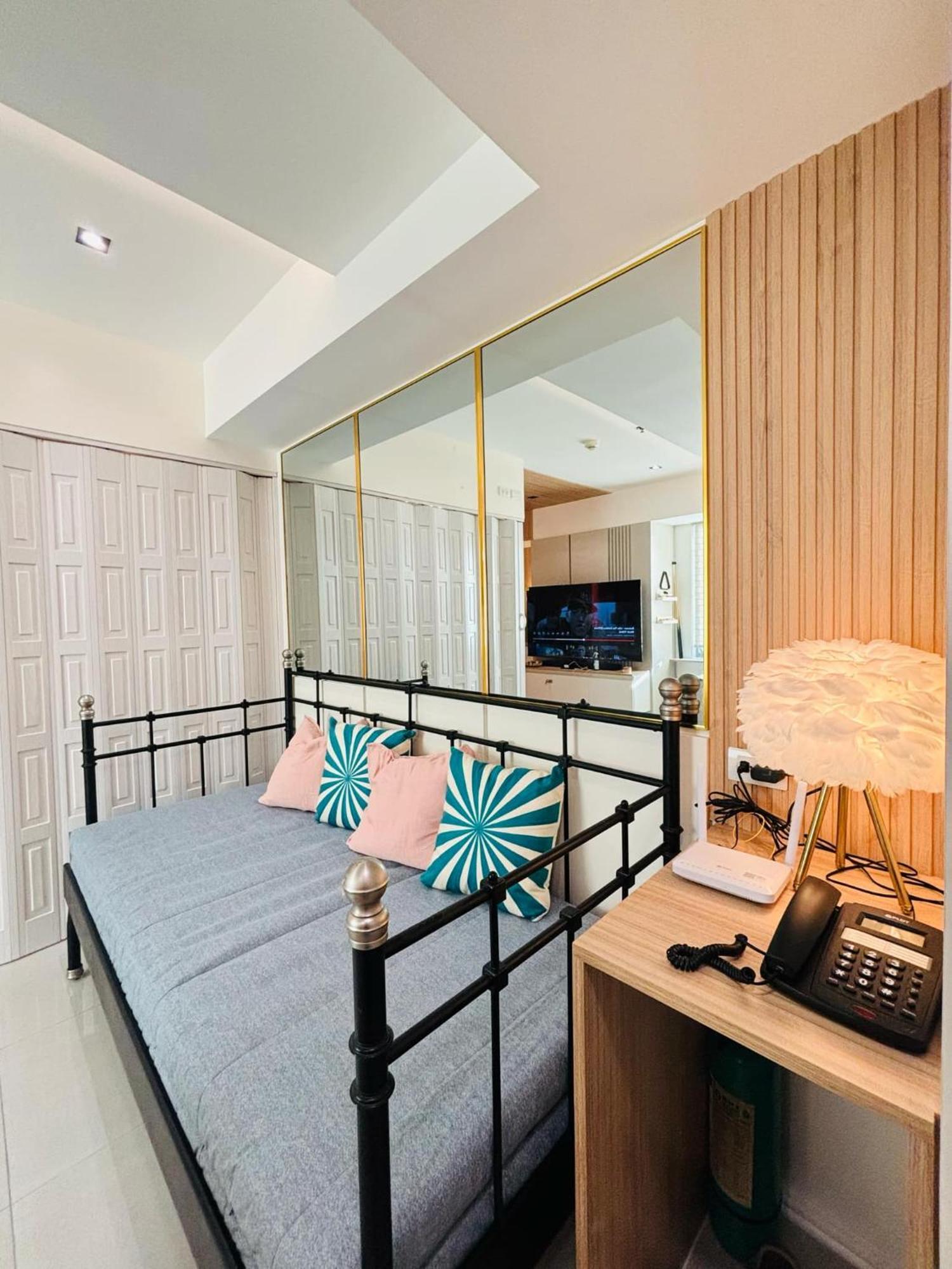 The Mermaid&Butterflies of Azure Manila Exterior foto
